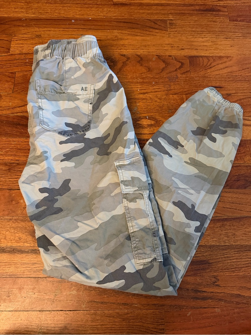 American Eagle Camo Cargo Pants